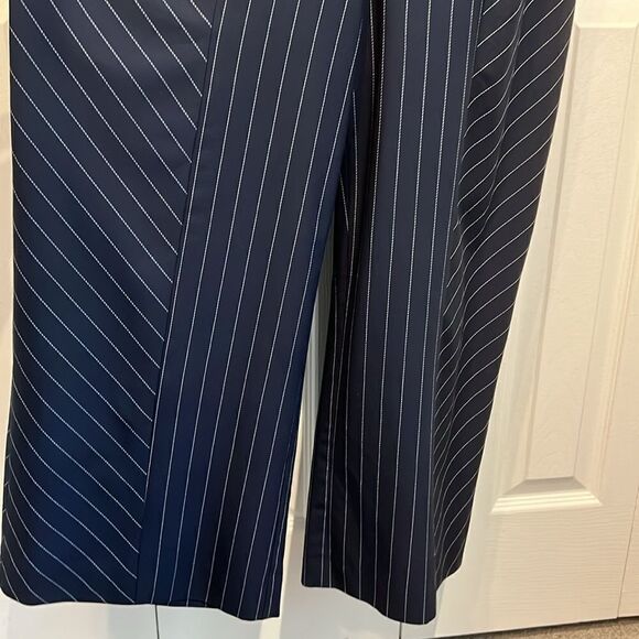Banana Republic Navy with White Pinstripes Wide Leg Ankle Length Jumpsuit Sz 8P - Picture 5 of 14